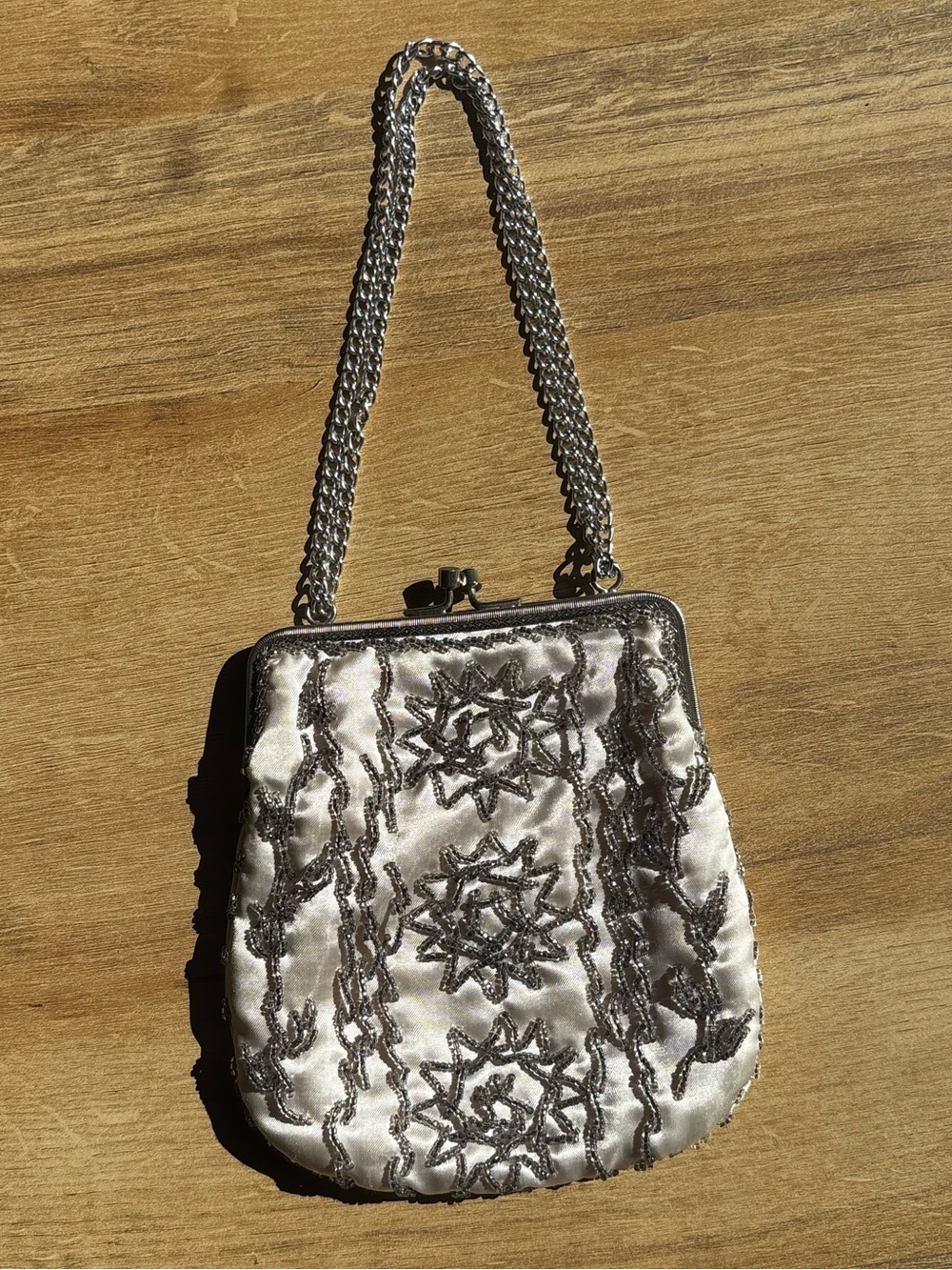 Vintage-Inspired Silver Beaded Evening Bag